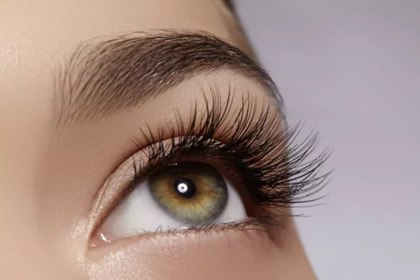 soin-pose-cils-a-cils-skin-solution